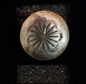 Copribottone Disegno Fiore Argento Sterling - Foto 1 di 1