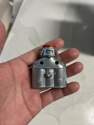 Bridgeport 3838ASP Doble BRL Snap-In Conn Caja de montaje de 17 EE. UU. Foto 1 de 4