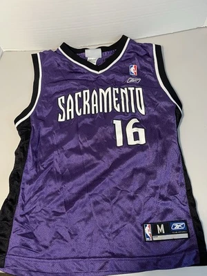 Camiseta Peja Stojakovic Sacramento Kings años 2000 juvenil mediana  Foto 1 de 4