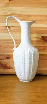 K & A Krautheim Selb Porzellan Vase Weiß. Germany. Höhe 25,5 cm. - Bild 1 von 4