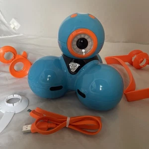 Wonder Workshop Dot Dash Robot With Accessories - Picture 1 of 10