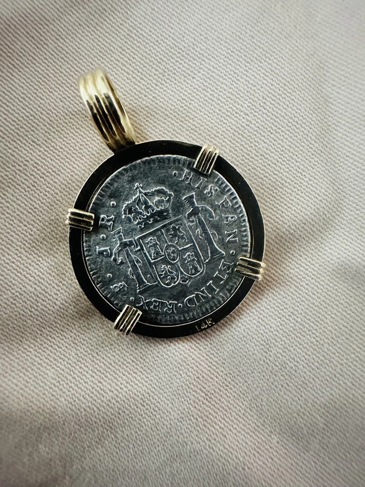 El Cazador Shipwreck Treasure coin Pirate Piece of Eight set 14K Gold Pendant - Image 1 of 2