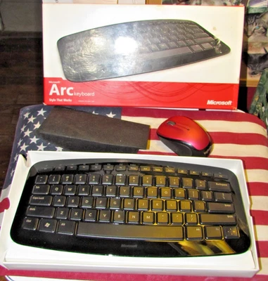 Беспроводная черная клавиатура Microsoft Arc 1392 и мышь Logitech — заглушки в комплекте! - Изображение 1 из 4