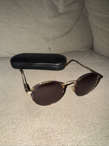 Picture 1 of 10