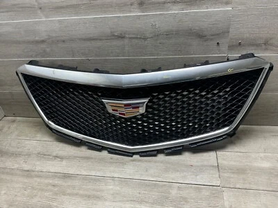 GM Cadillac XT5 2020 2021 2022 parrilla con orificio para cámara OEM 84724564 Foto 1 de 4