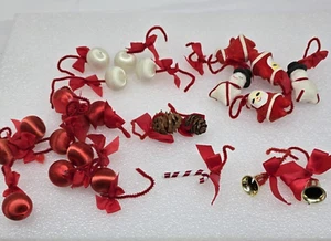 Vintage Mini 23 Weihnachtsmann Schneemänner mehr Styropor Satin Kugeln gesponnen Chenille Ornamente - Bild 1 von 10