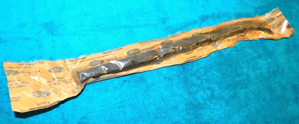 Ford E100 E150 E250 E350 Econoline 1975-1991 NOS PUERTA DERECHA CORREA DE VIDRIO RESISTENTE A LA INTEMPERIE Foto 1 de 4