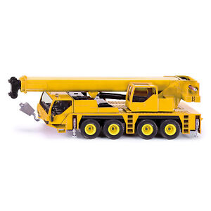 SIKU Kinder Spielzeug Feuerwehr LKW 4-Achs - Kranwagen Feuerwehrauto Kran 2110