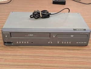 Magnavox MWD2206 DVD VCR Combo Player Recorder for parts/repair VCR Shuts Down - Picture 1 of 8