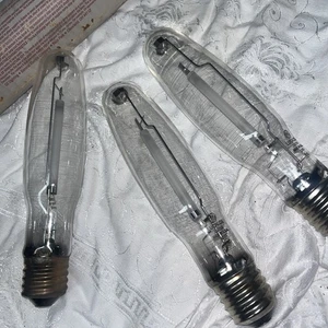 General Electric 44047 250W Mogul Base High Pressure Sodium Lamp - Picture 1 of 8