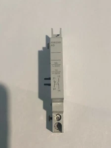 Siemens 5SW3300 Auxiliary Current Switch - Picture 1 of 3