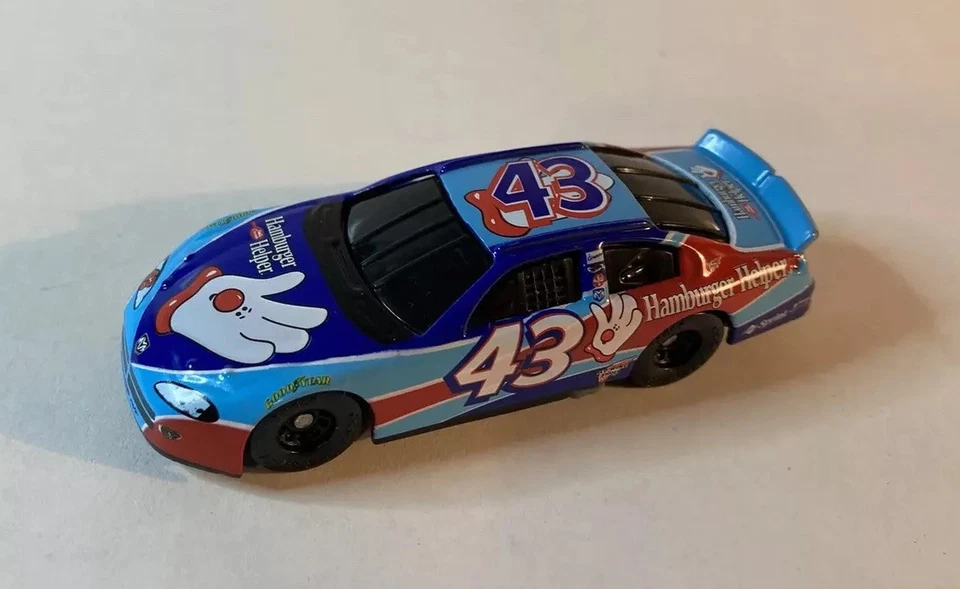 Nascar #43 Coche de carreras Hamburguesa Ayudante Patrocinador ¡RARO! Foto 1 de 4