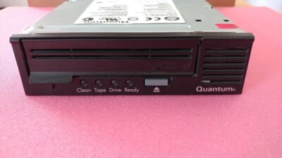 Quantum LTO-4 HH - Unidad de cinta LTO Ultrium (800 GB / 1,6 TB) 4 SCSI LVD interna Foto 1 de 4
