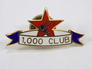 Vintage 1,000 CLUB LAPEL PIN LOUISIANA Red Star Blue Banner - Picture 1 of 3