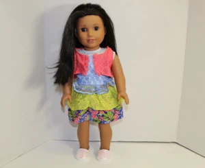 2014 American Girl Puppe 18 Zoll braune Augen mitteldunkle Haut, Haare mit Outfit & Schuhen - Bild 1 von 14