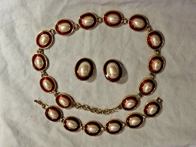 VTG MONET COUTURE FAUX PEARL CABOCHONS RED ENAMEL NECKLACE EARRINGS BRACELET SET - Image 1 of 4