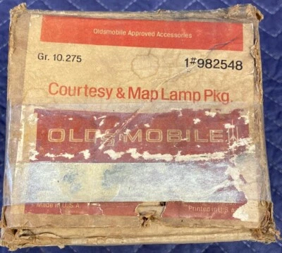 Oldsmobile 1965 NOS 982548 paquete de lámpara de mapa de cortesía Starfire J-88 D-88 442, etc. Foto 1 de 4