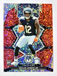 2022 Panini Mosaic Velus Jones Jr. Red Sparkle Prizm Rookie Chicago Bears #337 - Picture 1 of 2