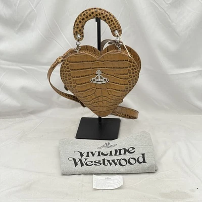Vivienne Westwood женщин Josephine сердце верхняя ручка через плечо кожи желтовато-коричневый - Изображение 1 из 4