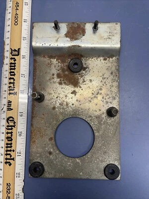 1987 - 1989 Jaguar Xjs Convertible Floor Gear Shift  Mounting Plate Auto Trans - Image 1 of 2