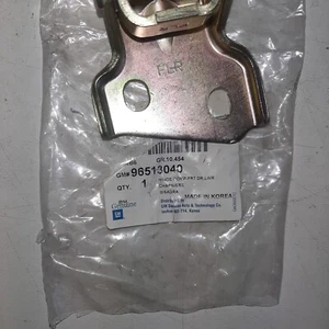 96513040 CERNIERA INFER. PORTA ANT. DX CHEVROLET MATIZ/FRONT DOOR LOWER HINGE RH - Foto 1 di 1