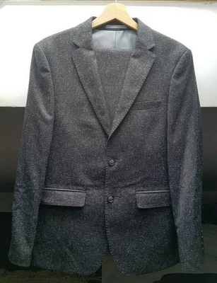 Moss Bros Men’s 2 Piece Suit. Grey. Jacket 48_38in/97cm. Trousers 76_W 30in - Imagen 1 de 4