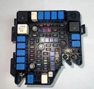 Коробка предохранителей моторного отсека 2007-2009 Hyundai Santa Fe 91115-2B020 - Изображение 1 из 2