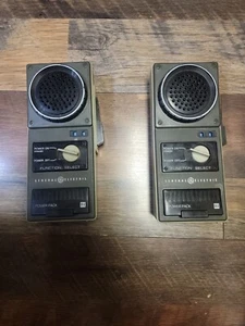 COPPIA VINTAGE 1974 GENERAL ELECTRIC GE RECON-1 WALKIE TALKIE Film Prop #4-1749A - Foto 1 di 5