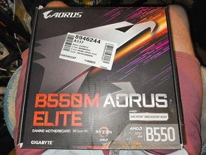 GIGABYTE B550M AORUS ELITE AM4 AMD Motherboard - Bild 1 von 15