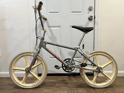 1984 20” Diamond Back BMX Viper Collector Condition - Image 1 of 4