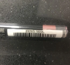 (1) AVON Glimmersticks Lip Liner pencil - peach envy - Picture 1 of 2