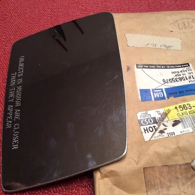 NOS GM OEM 90-98 Chevrolet Astro GMC Safari PUERTA DERECHA ESPEJO VIDRIO OEM 15635576 Foto 1 de 4