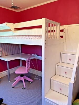 Cama tipo loft doble Maxtrix blanca con 4 escaleras de almacenamiento, escritorio, silla, estante y colchón Foto 1 de 4