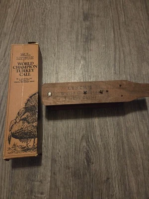 DE COLECCIÓN LYNCH'S WORLD CHAMPION TURKEY CALLER MODELO 102 (1958) LIBERTY, MISS Foto 1 de 4