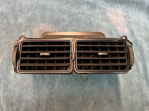 Ford Falcon FG Series 1 ICC Center Air Conditioning Vents - Picture 1 of 3
