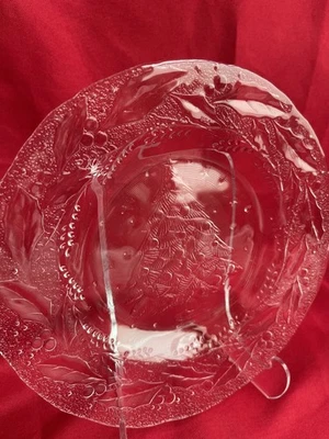 Arcoroc Holly Tree Christmas Clear Glass ~ 7.75" Side Dessert Plates (4) - Image 1 of 2