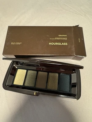 Paleta de sombras de ojos Hourglass Graphik - VISTA Foto 1 de 4