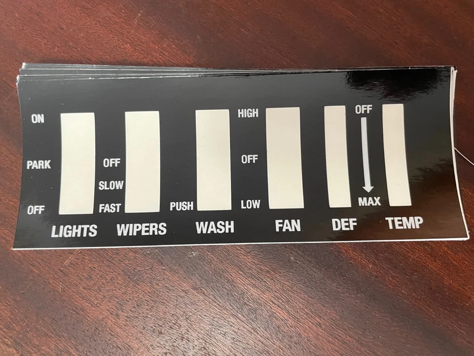 Jeepster Commando SWITCH PANEL OVERLAY jeep commando - Imagem 1 de 1