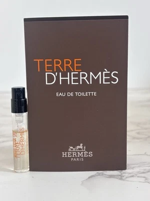 1 frasco muestra TERRE D'HERMES por HERMES para hombres 0,06 oz 2 ml eau de toilette spray Foto 1 de 2