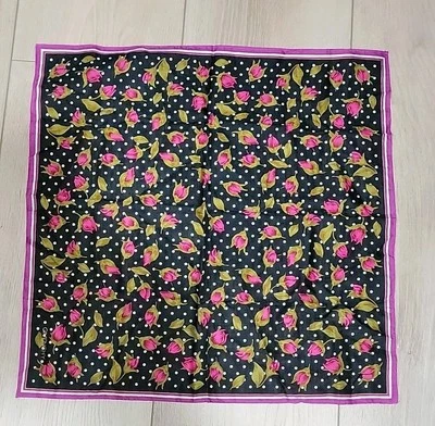 "Pañuelo/pañuelo cuadrado floral 100 % algodón con logotipo de Givenchy talla 18"" X 18"" #C3" Foto 1 de 4