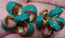 Vintage Donald Stannard Brushed Goldtone Turquoise Teal Clip on Ribbon Earrings 