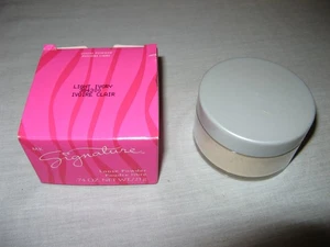 Mary Kay LIGHT IVORY 384300 SIGNATURE LOOSE POWDER .74 oz NEW IN BOX NIB - Picture 1 of 2