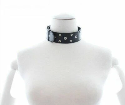 Collier de soumise en "cuir" avec rivets / SM / Domination - Photo 1/2