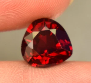 Natural Red Garnet Heart Cut 5.20 Ct Loose Gemstone From Mozambique For Ring - Picture 1 of 5