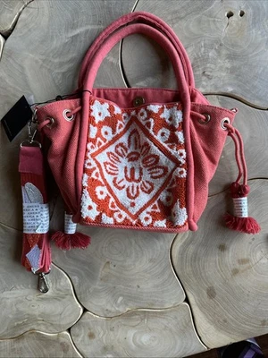 Bolso Bandolera America & Beyond Beige Dorado Bordado Lentejuelas Cuentas Solapa Foto 1 de 4