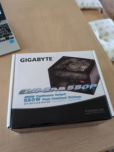 Gigabyte 550p 550w Power Supply Arc 12v 2.3 And EPs 12v - Bild 1 von 9