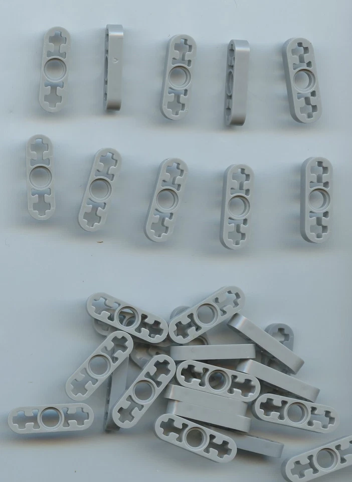 LEGO x 26 Light Bluish Gray Technic, Liftarm Thin 1 x 3 Axle Holes 6632 - Image 1 of 1