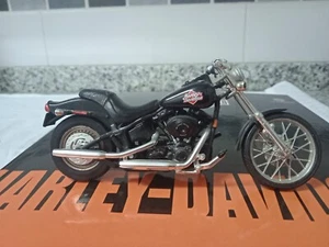 MOTO HARLEY DAVIDSON MAISTO 2000 FXSTB NIGHT TRAIN 1/18 - Imagen 1 de 5