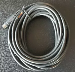 Cable blindado de 8 pines Din a preentintado 25 pies MIDI 7142105 - Imagen 1 de 3