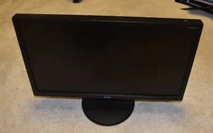 Acer V V223HQV 21.5" Widescreen LCD Monitor - Picture 1 of 7